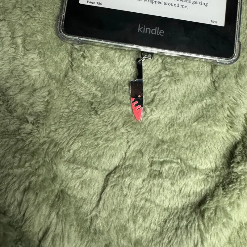 Phone Accessories  Kindle/Phone Blade Charm Dust Plug